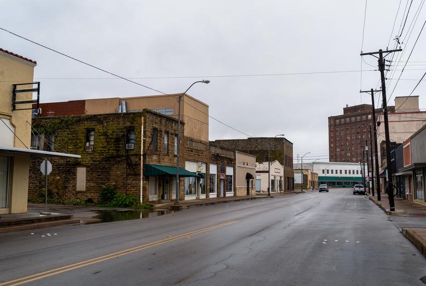 Rural Texas women’s health clinic struggles during the coronavirus